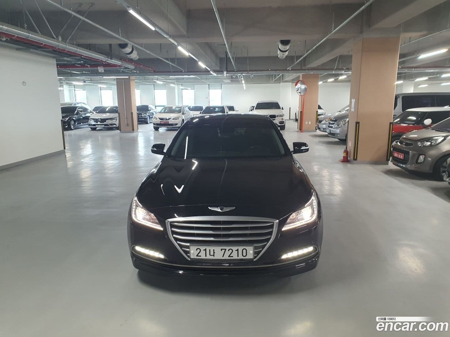 Main__Slider__Photo:Genesis Hyundai 2014.0-0
