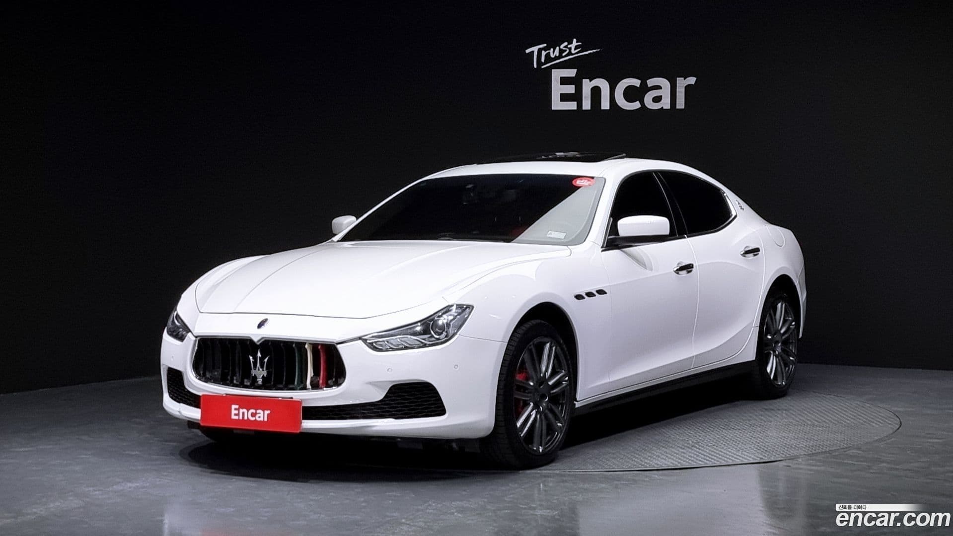 Main__Slider__Photo:Ghibli Maserati 2014.3-0