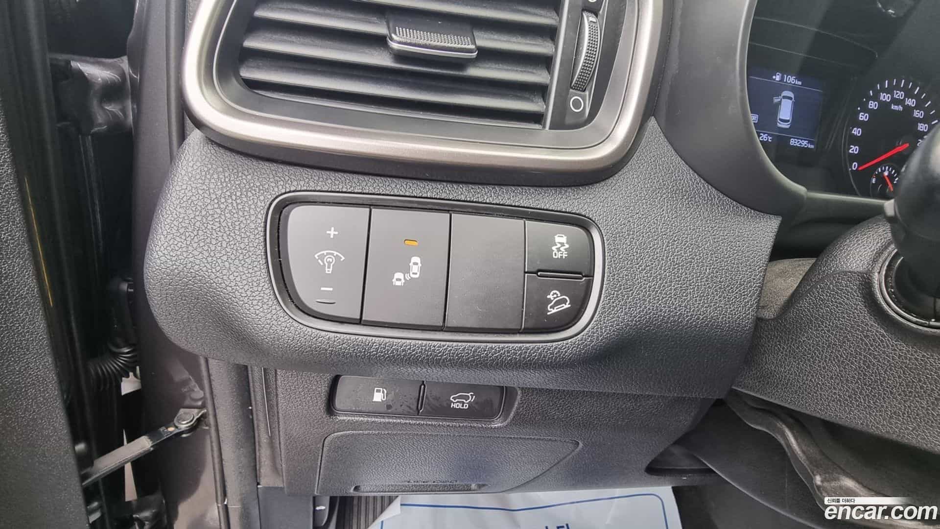 Sorento Kia 2018.8-OPTION-015