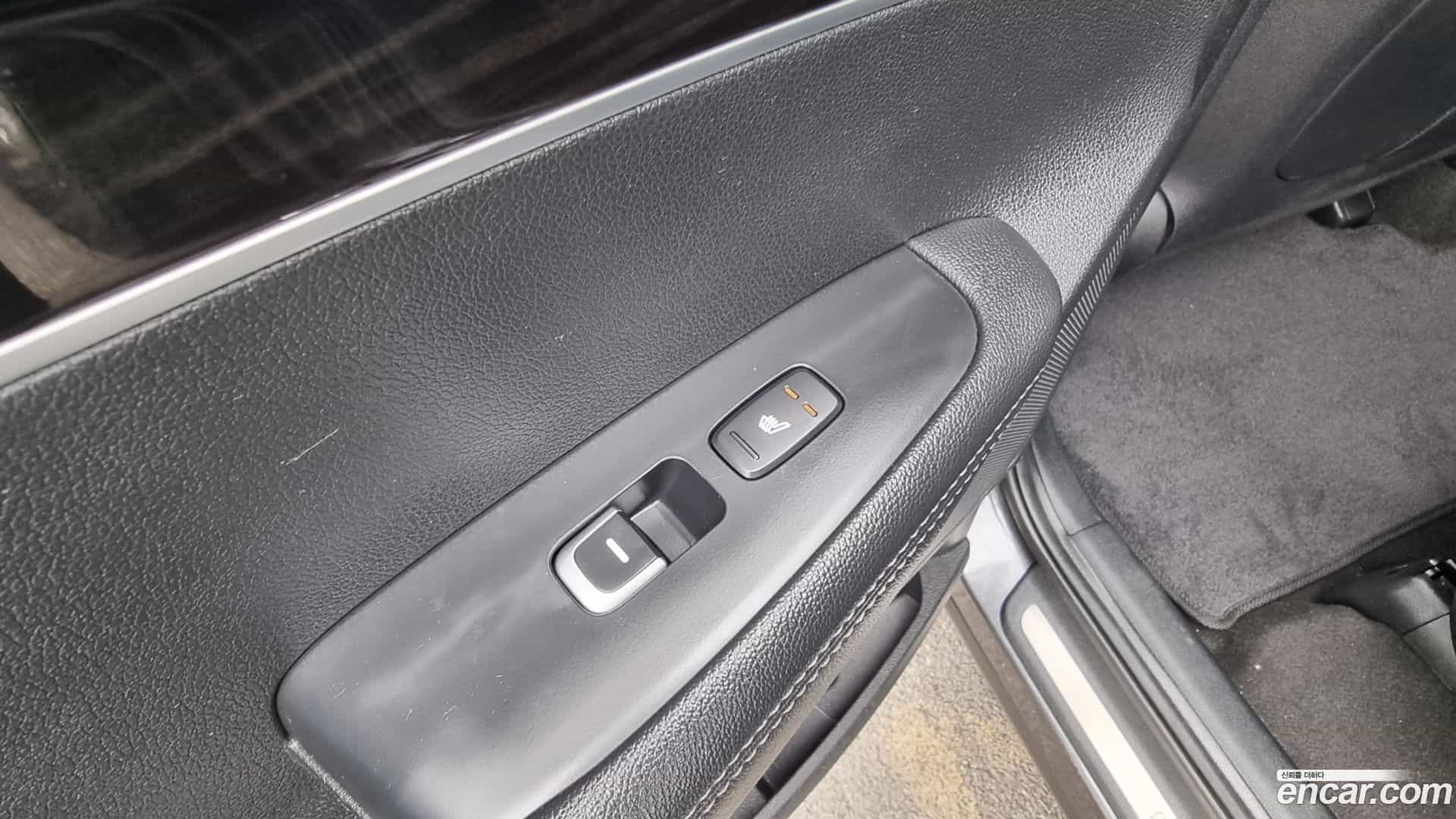 Sorento Kia 2018.8-OPTION-019