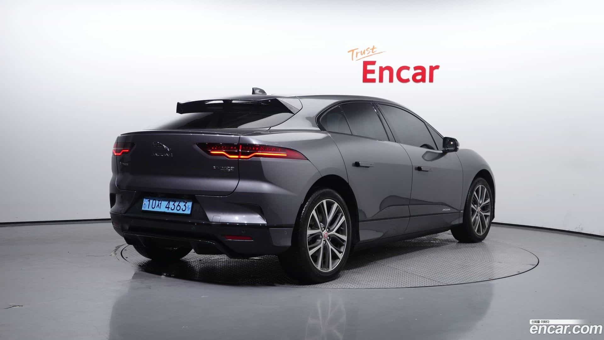 I-PACE Jaguar 2019.4-OUTER-002