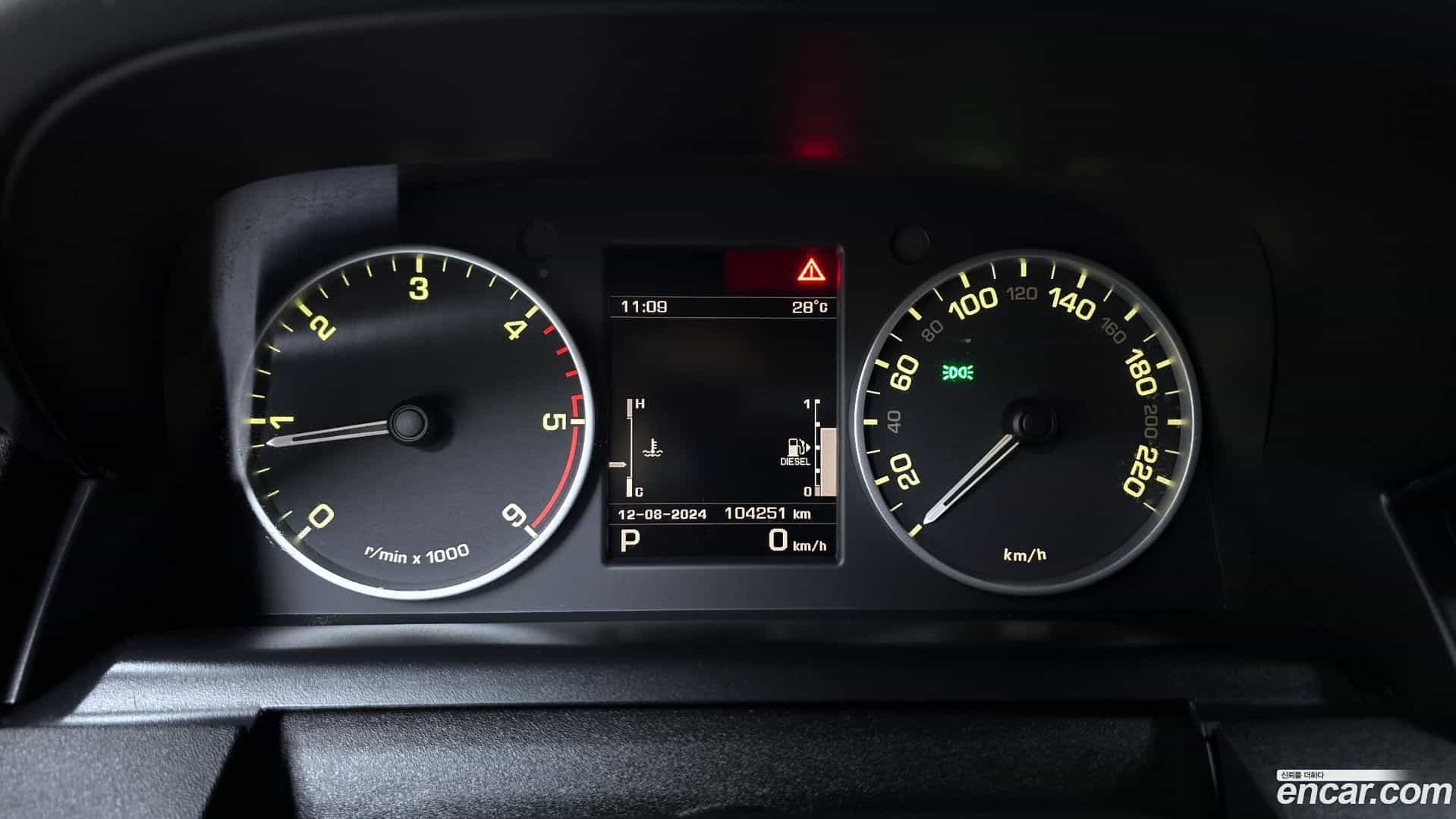 Discovery Land Rover 2013.5-INNER-008