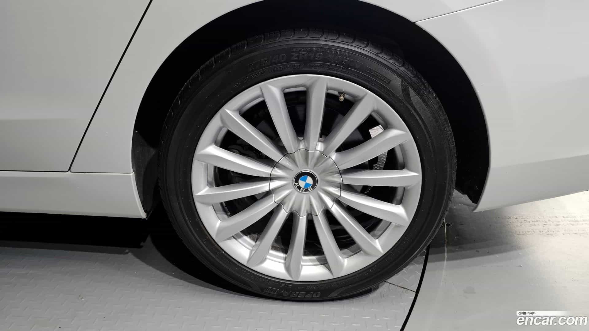 Gran Turismo BMW 2021.4-OUTER-005