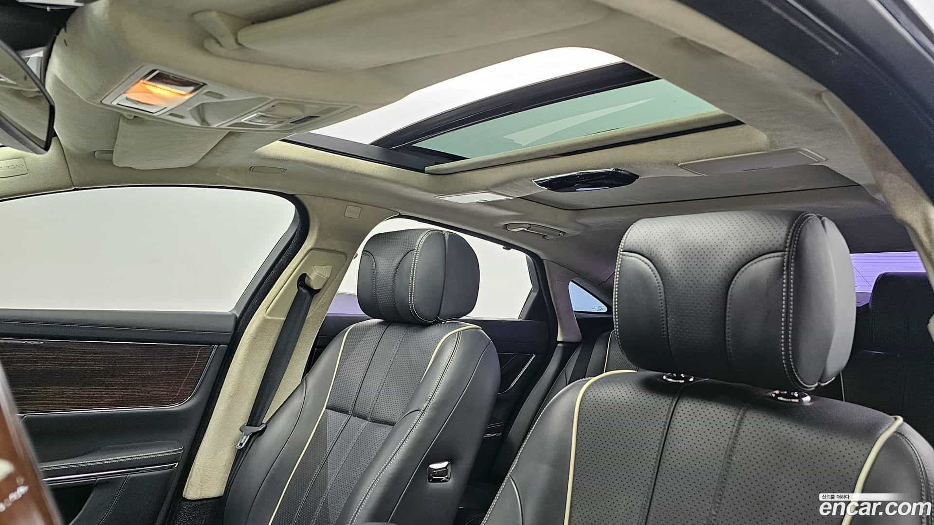XJ Jaguar 2012.11-OPTION-023