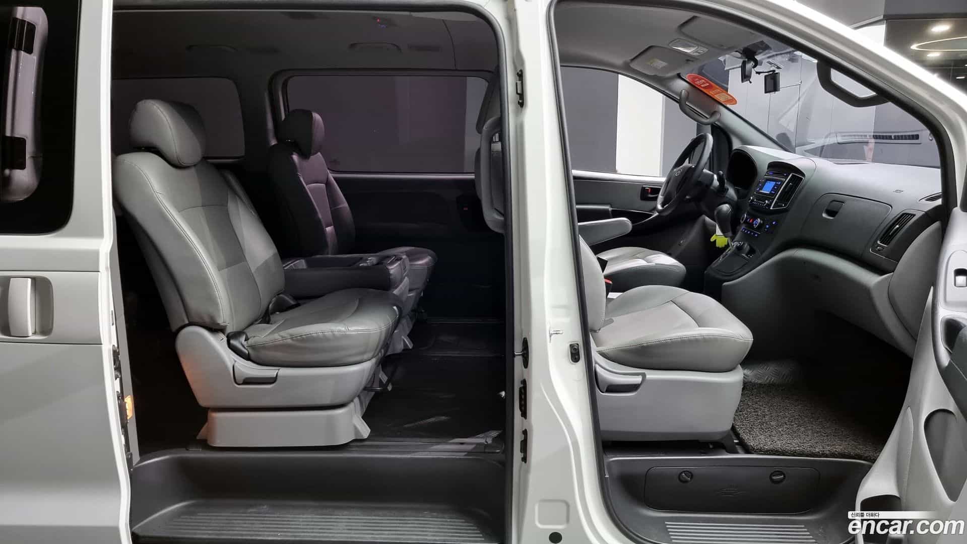 Starex Hyundai 2018.7-INNER-010