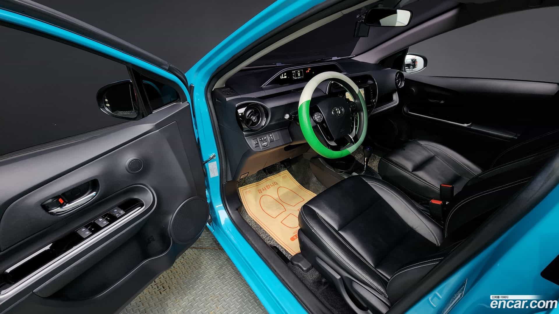 Prius Toyota 2018.6-INNER-010