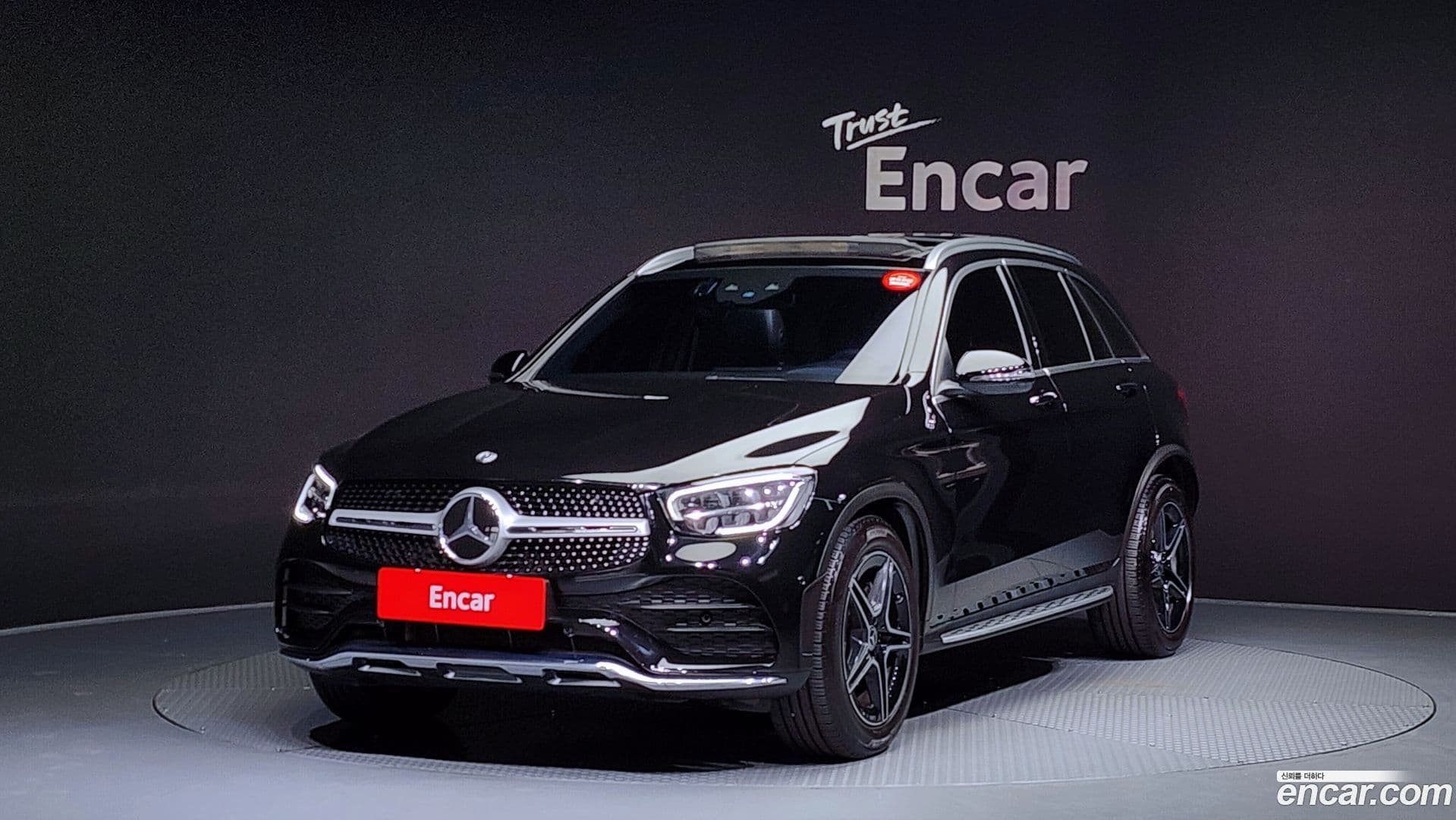 Main__Slider__Photo:GLC-Class Mercedes-Benz 2020.2-0