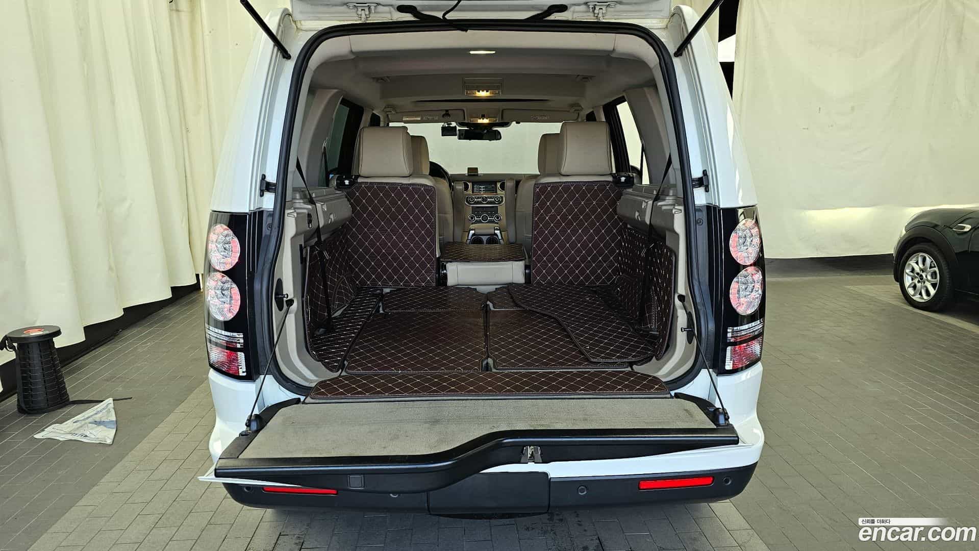 Discovery Land Rover 2014.8-OPTION-024