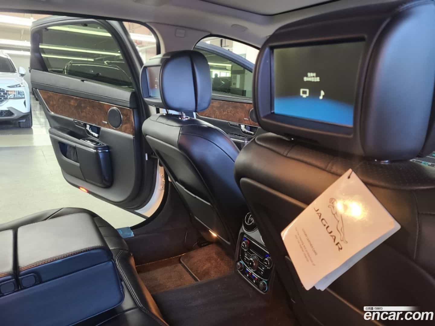 XJ Jaguar 2013.11-OPTION-023