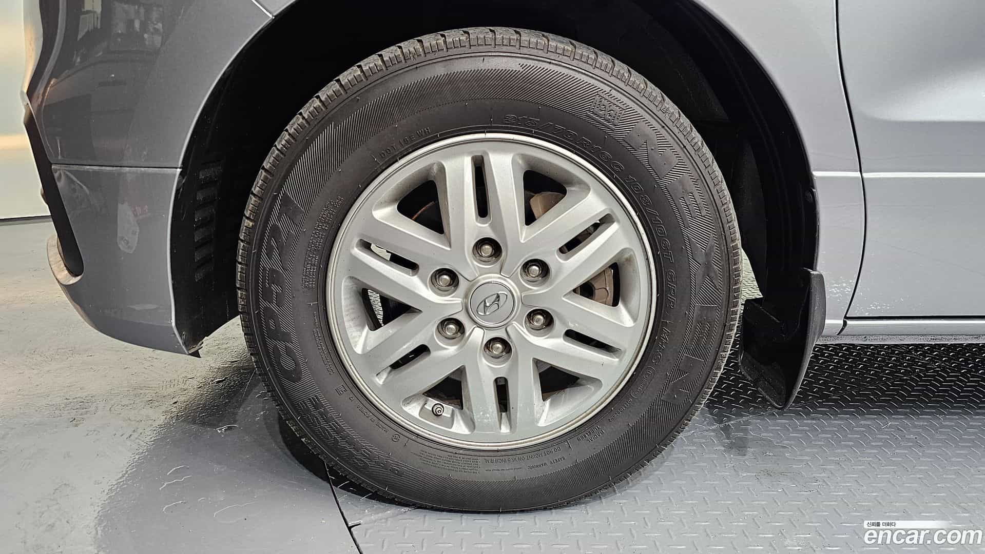 Starex Hyundai 2019.5-OUTER-005