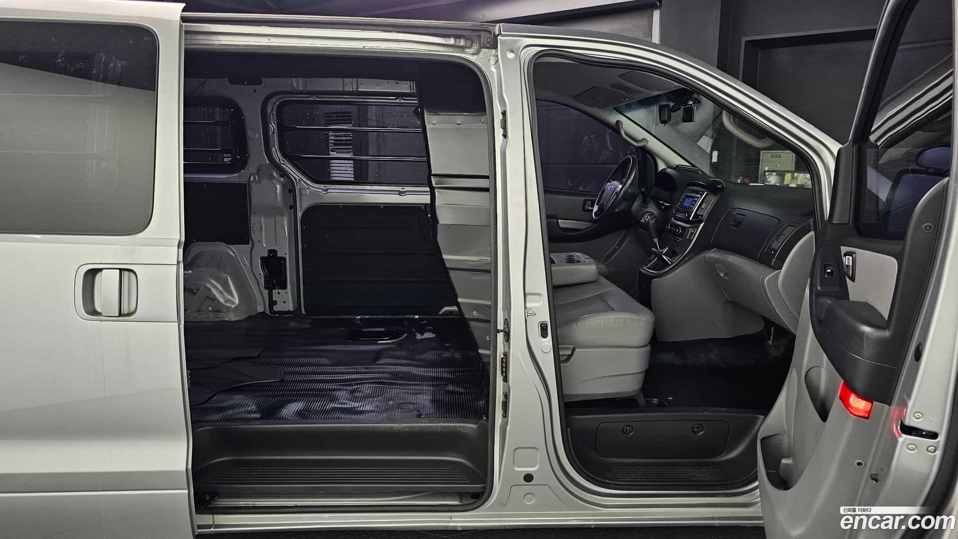 Starex Hyundai 2019.5-OPTION-016