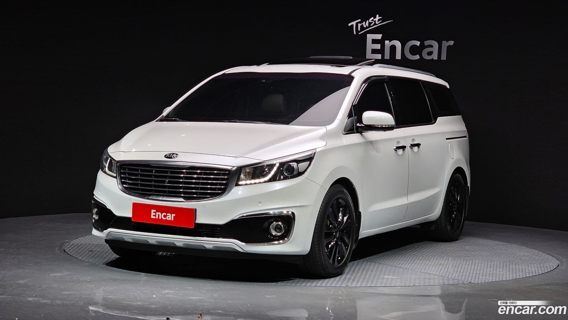 Main__Slider__Photo:Canival Kia 2017.10-0