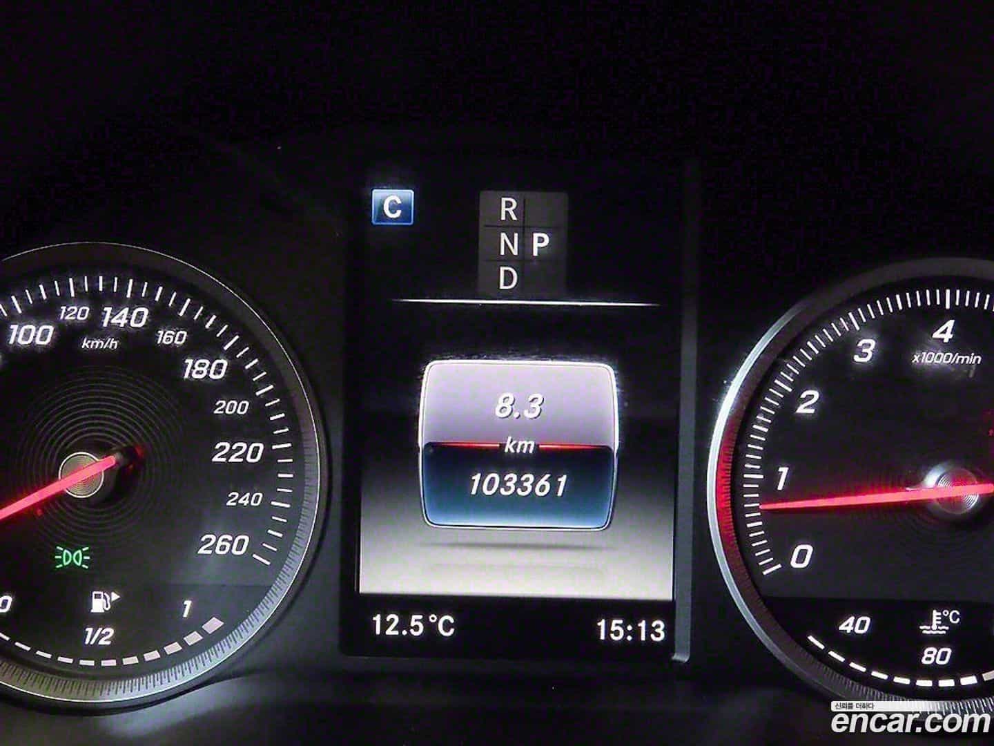 GLC-Class Mercedes-Benz 2019.9-INNER-009