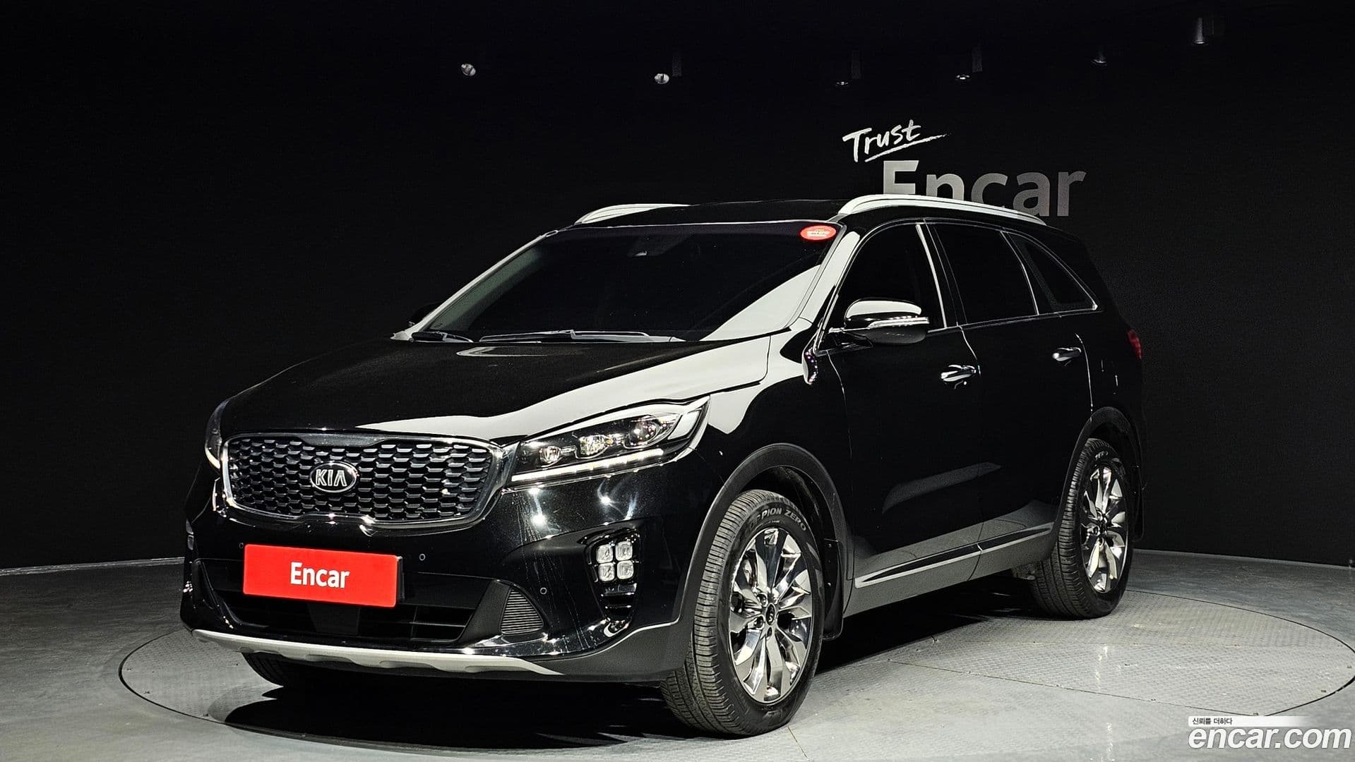 Main__Slider__Photo:Sorento Kia 2017.9-0