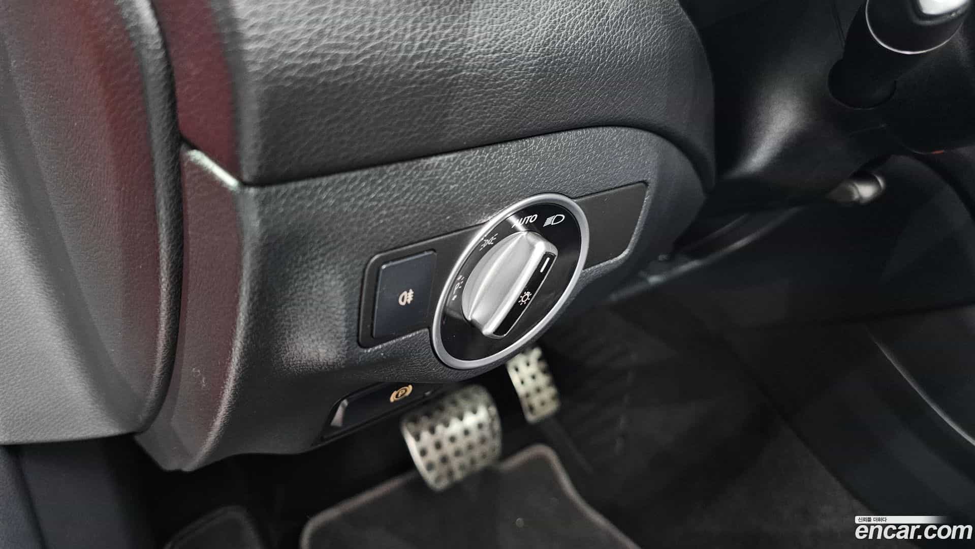 CLA-Class Mercedes-Benz 2016.7-OPTION-020