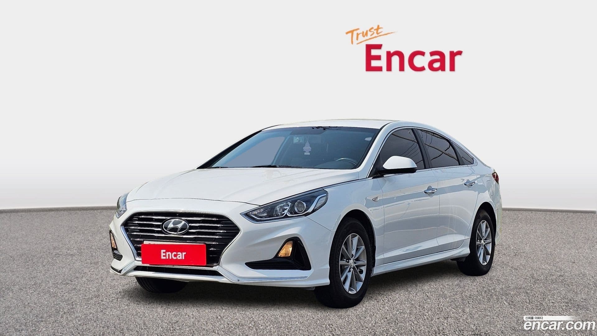 Main__Slider__Photo:Sonata Hyundai 2017.8-0
