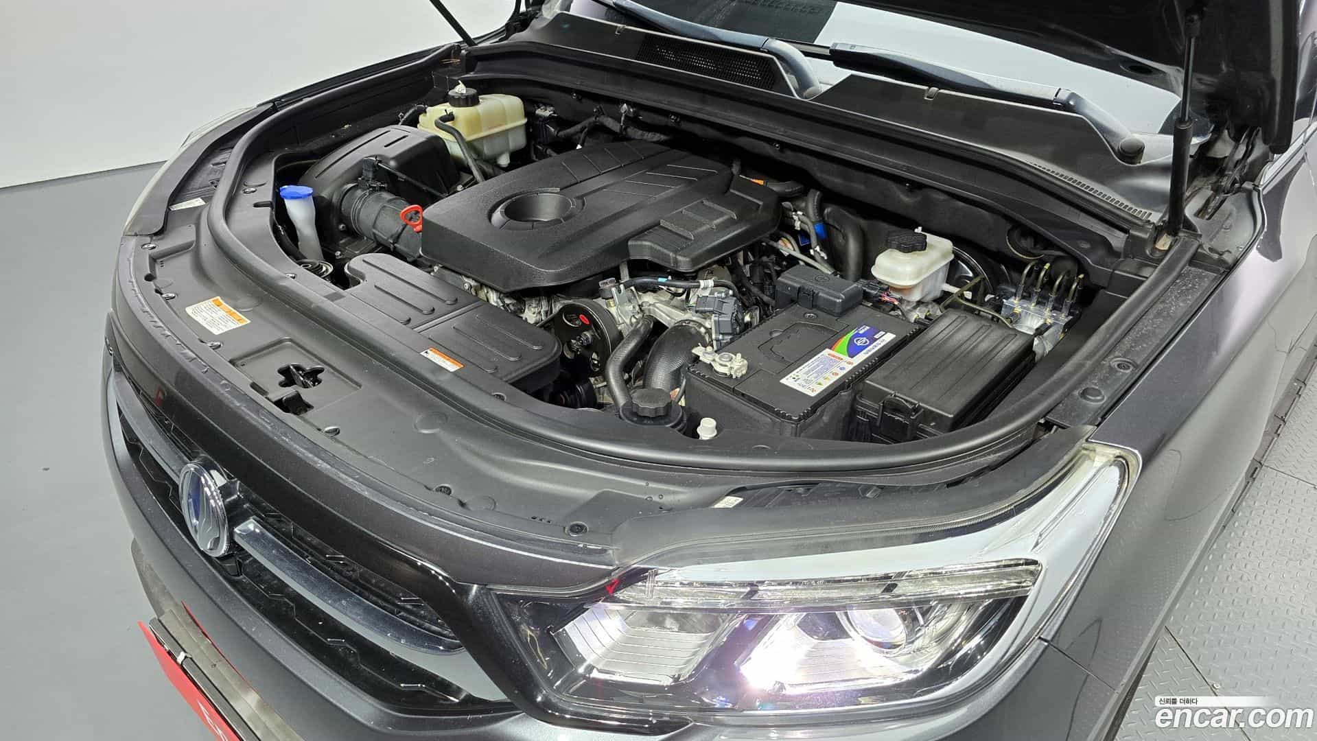 Rexton KG Mobility 2019.5-INNER-006