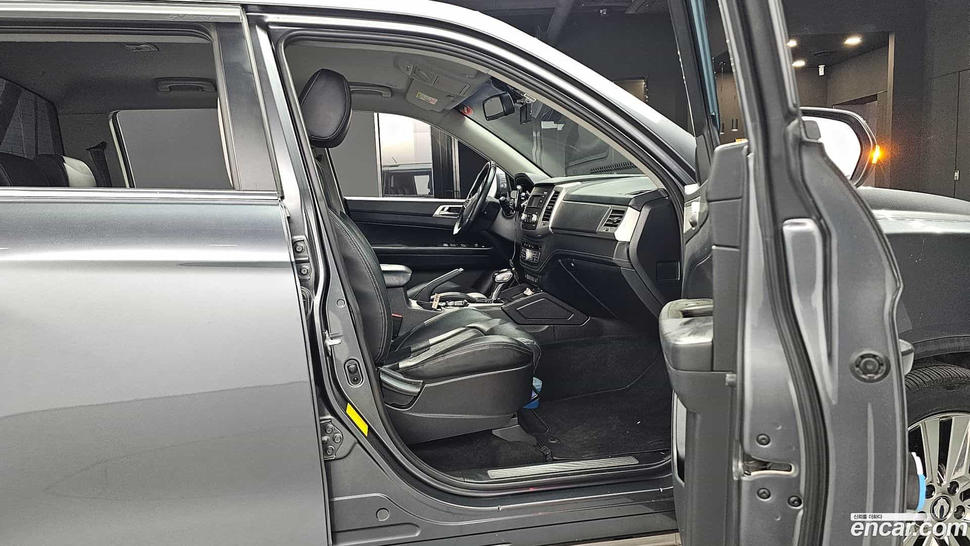 Rexton KG Mobility 2019.5-OPTION-016