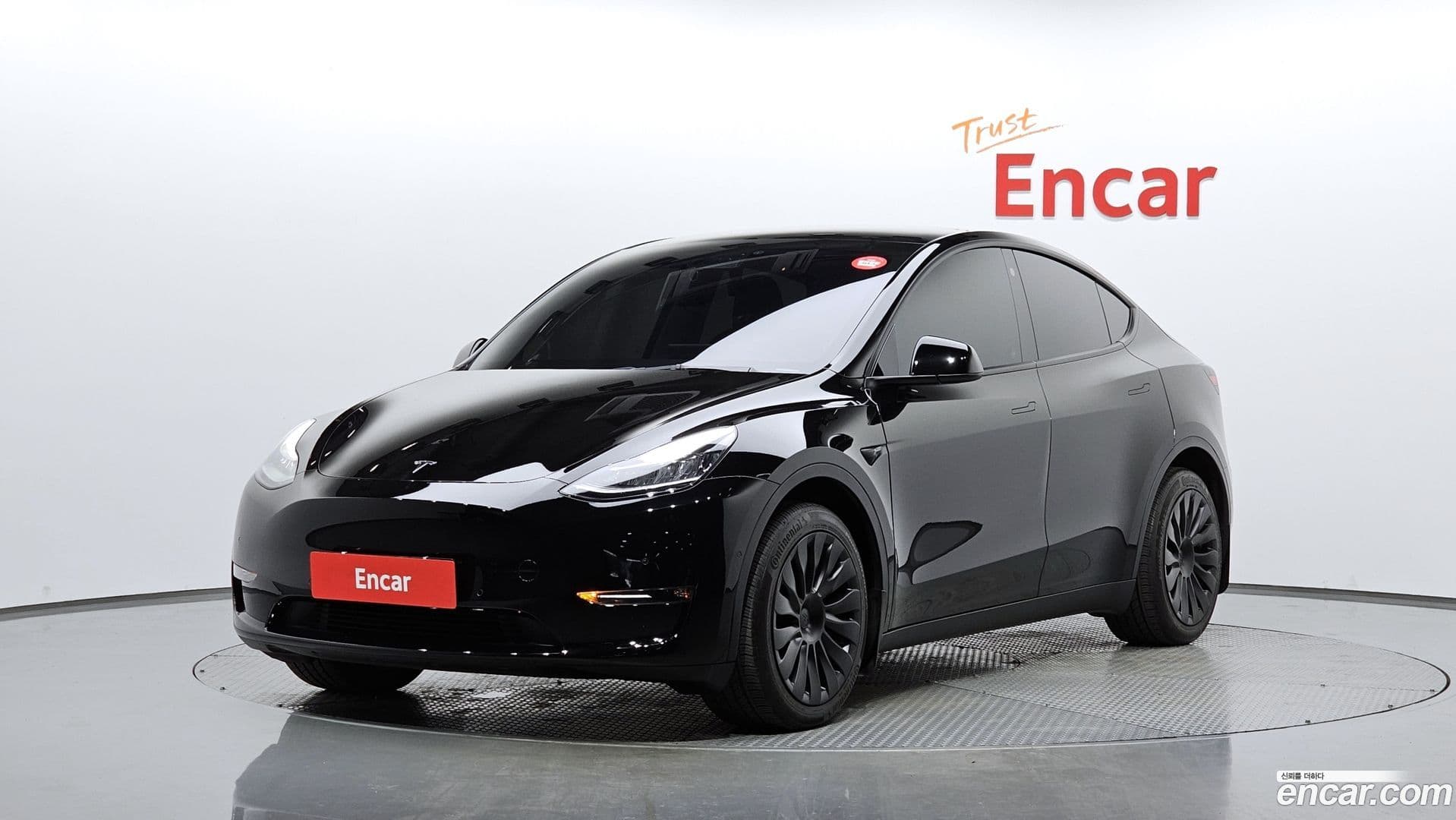 Main__Slider__Photo:Model Y Tesla 2021.8-0