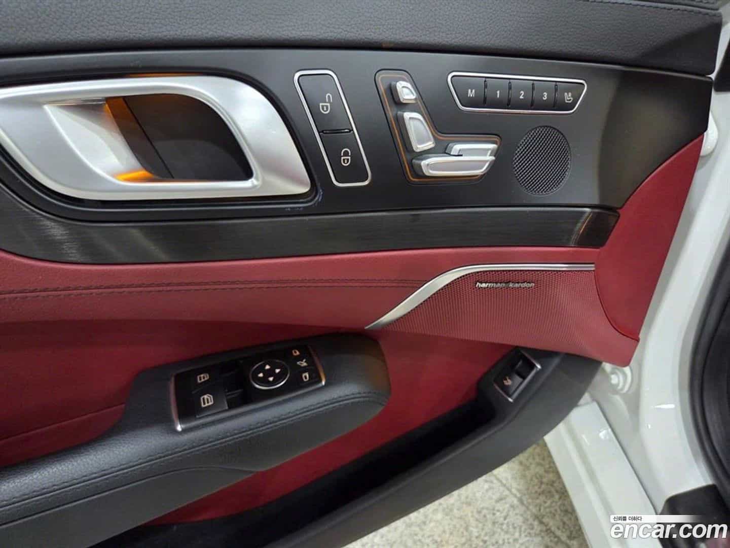 SL-Class Mercedes-Benz 2016.2-OPTION-020
