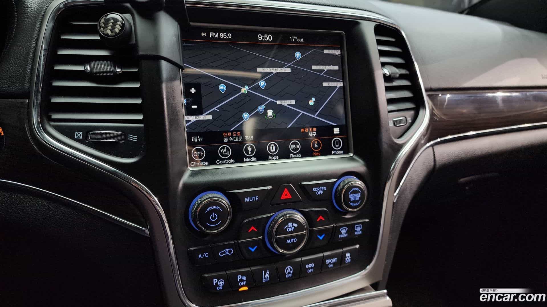 Cherokee Jeep 2018.0-OPTION-018