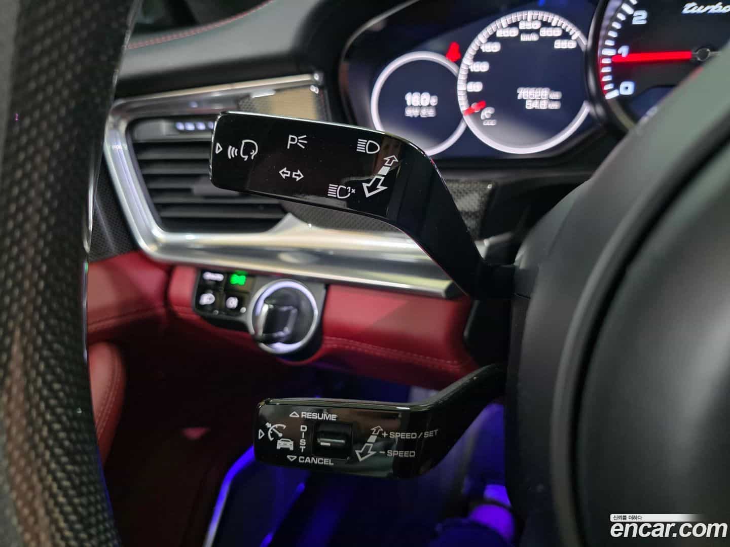 Panamera Porsche 2019.10-OPTION-018