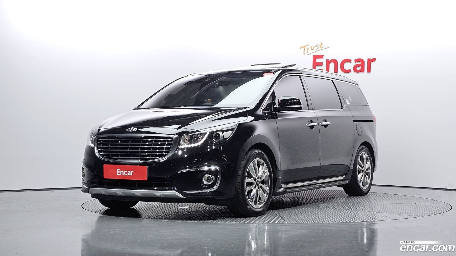 Main__Slider__Photo:Canival Kia 2015.11-0