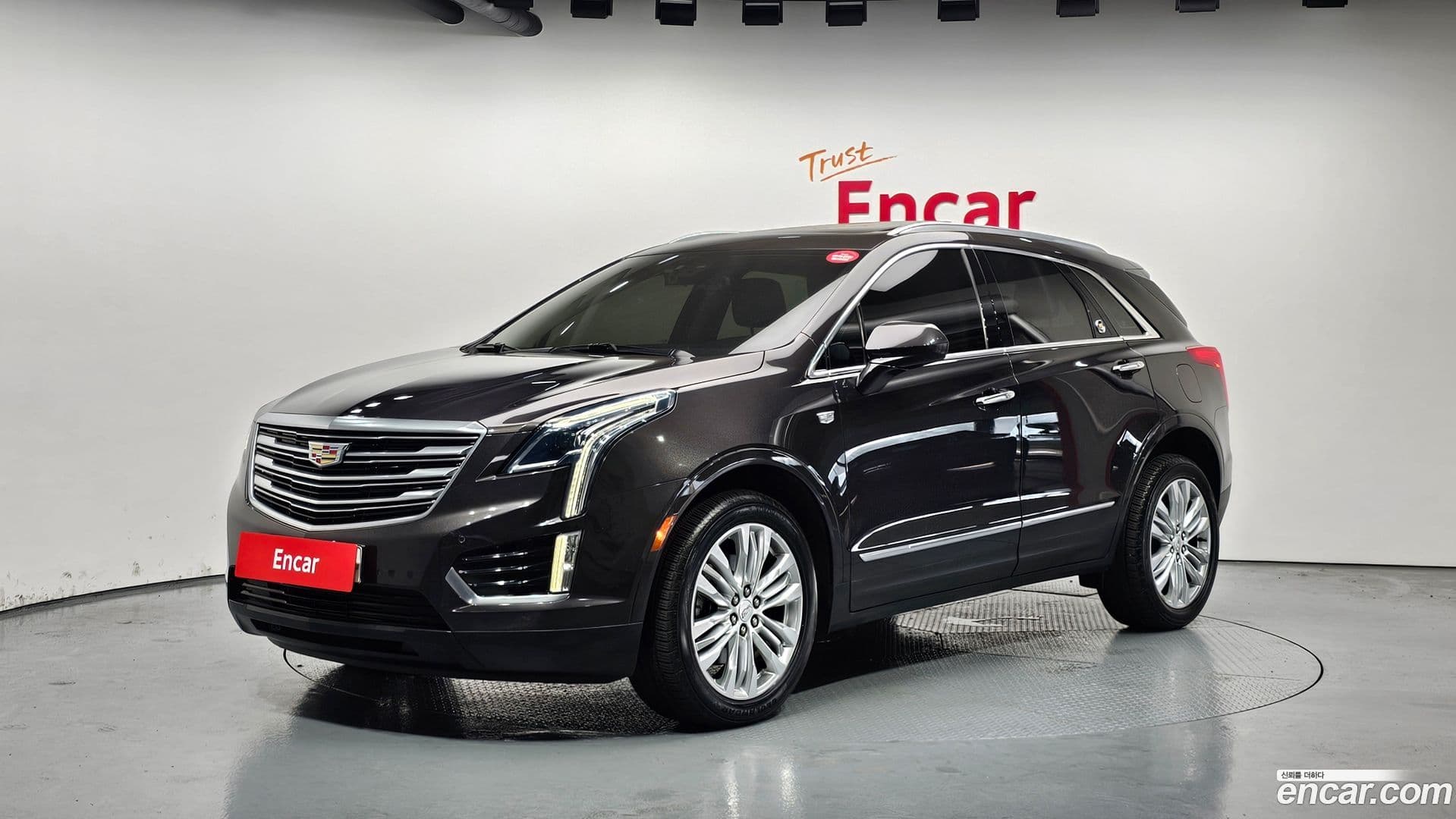 Main__Slider__Photo:XT5 Cadillac 2018.3-0