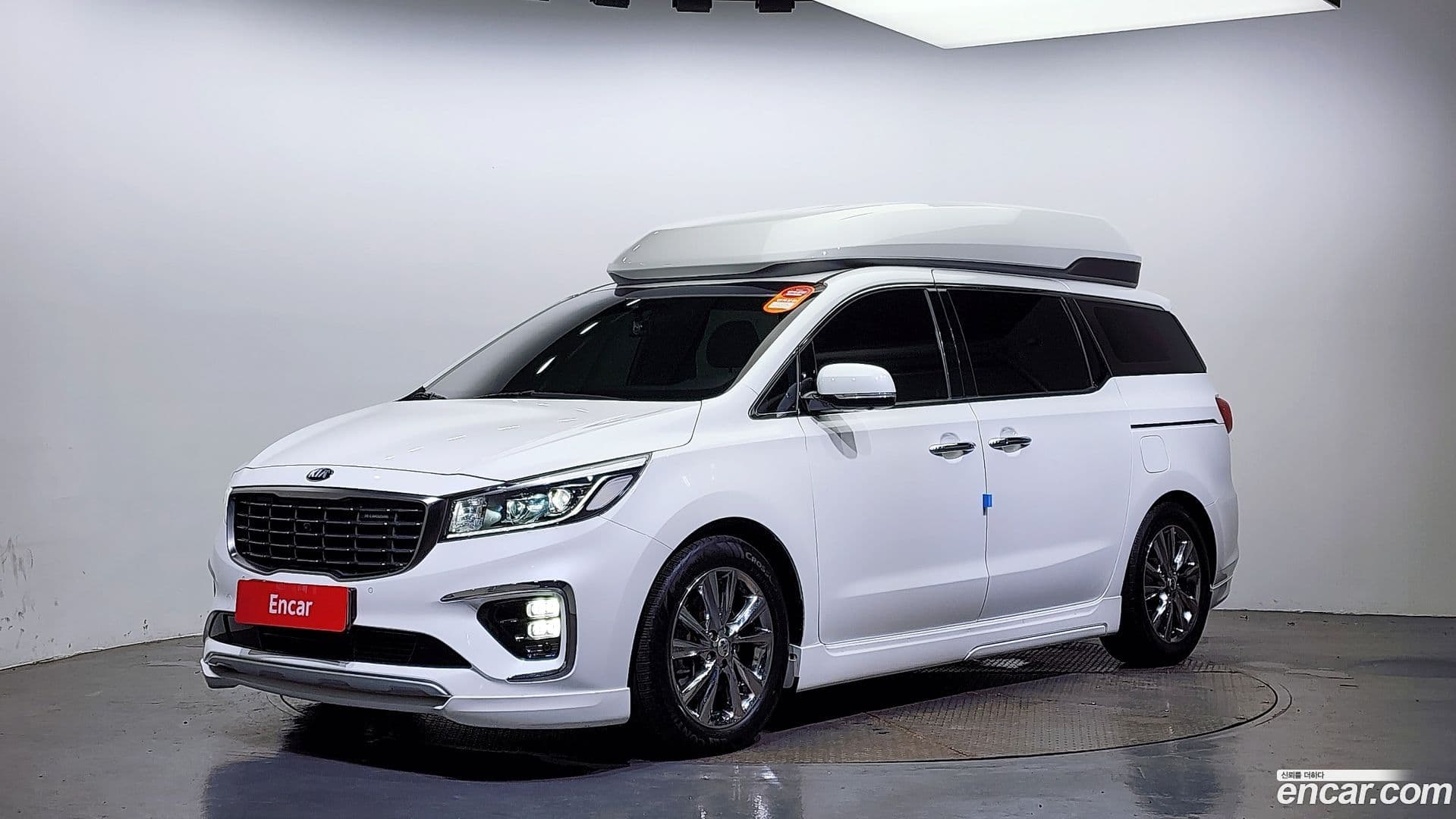 Main__Slider__Photo:Canival Kia 2019.0-0