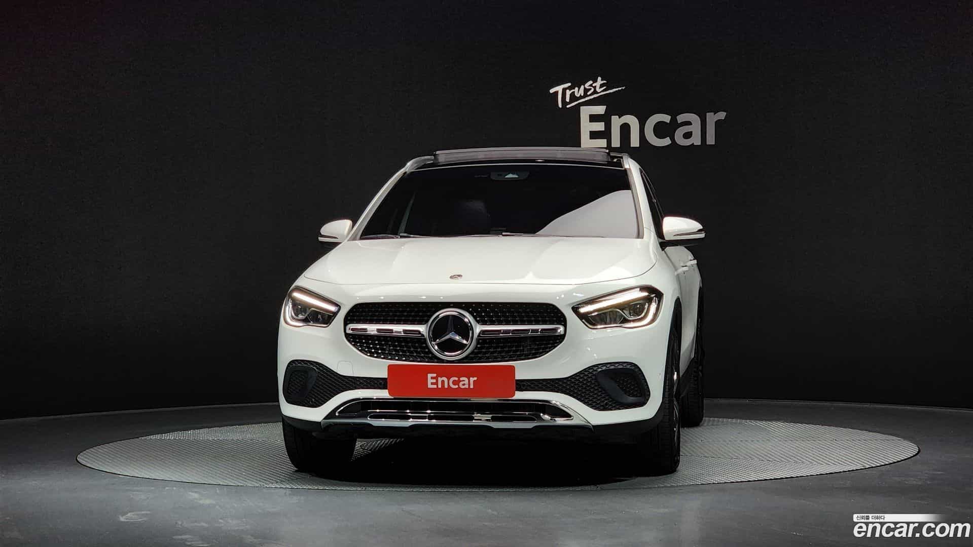 GLA-Class Mercedes-Benz 2021.3-OUTER-003