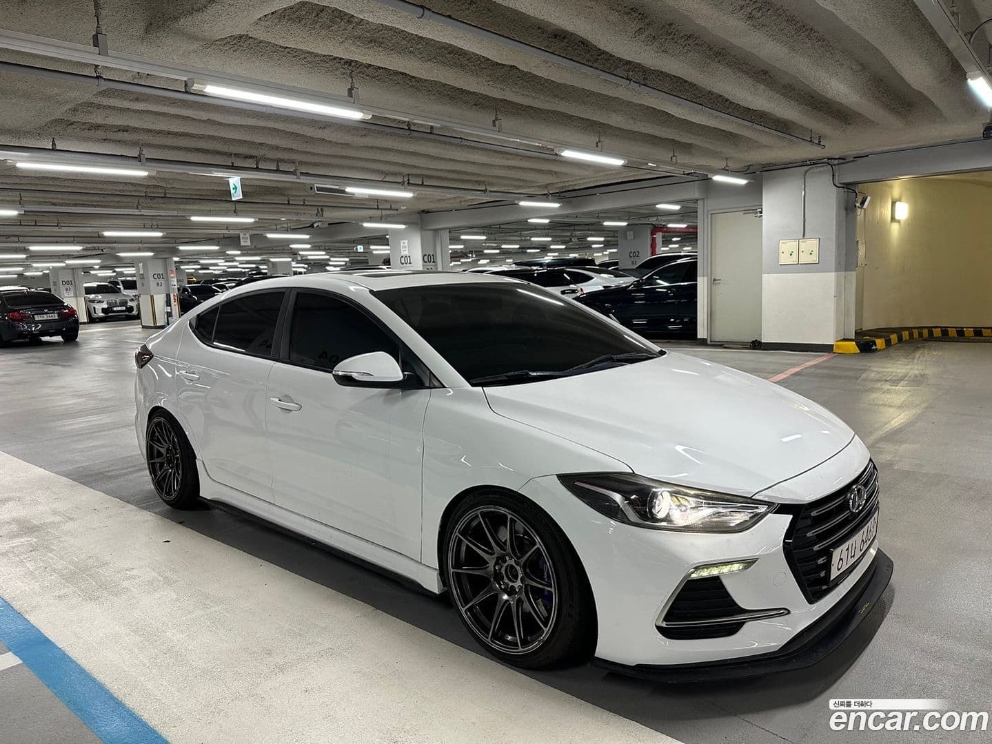 Main__Slider__Photo:AVANTE Hyundai 2018.0-0