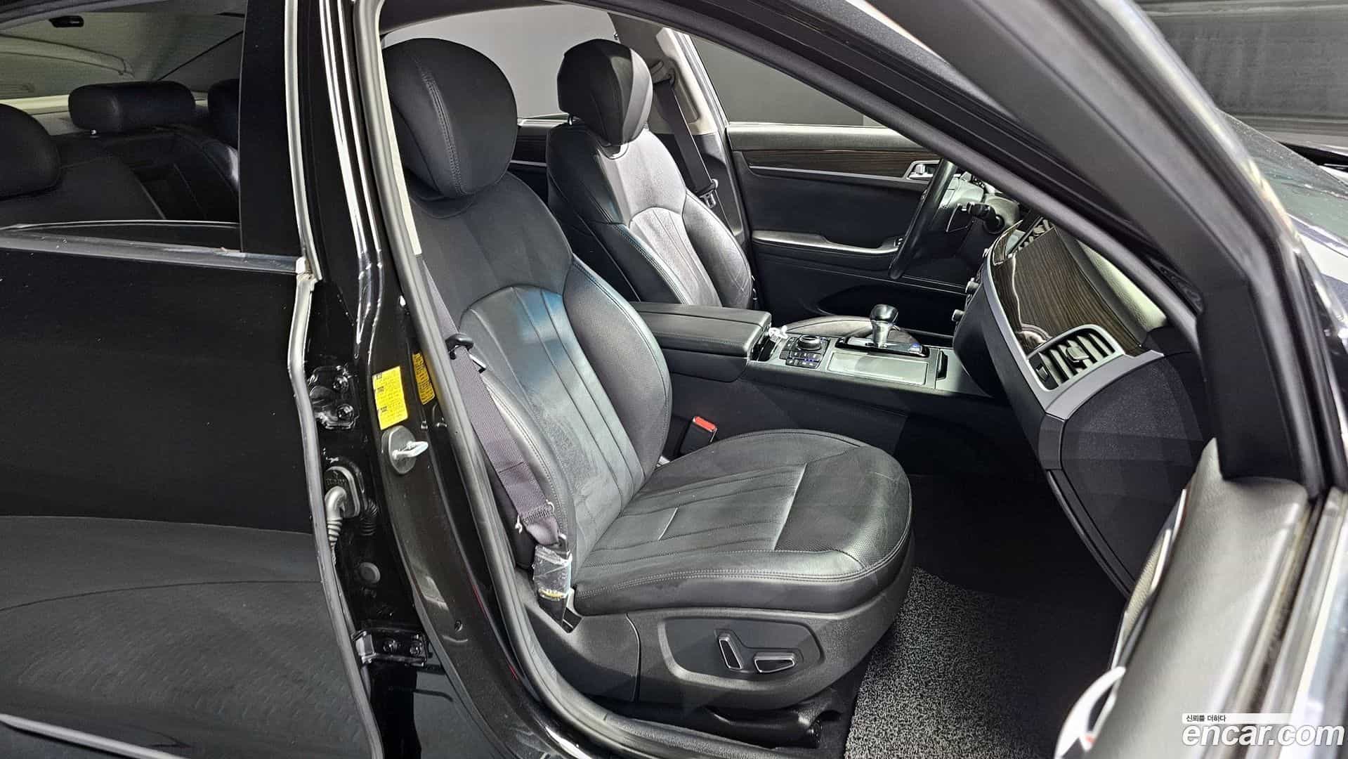 G80 Genesis 2019.0-OPTION-016
