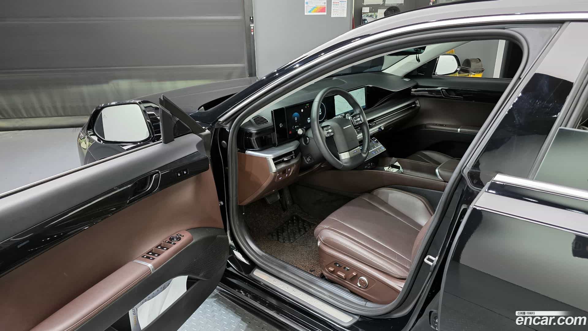 Grandeur Hyundai 2023.2-INNER-010