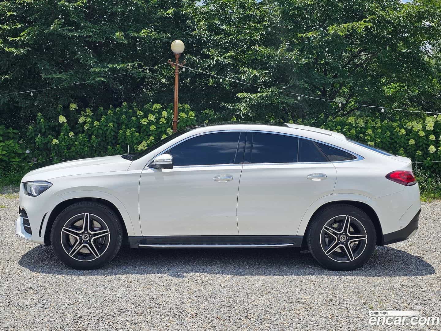 GLE-Class Mercedes-Benz 2021.1-OUTER-005