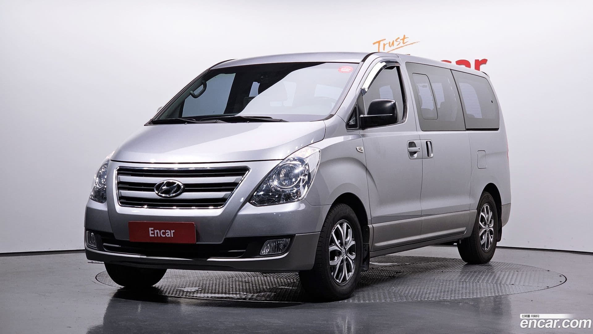 Main__Slider__Photo:Starex Hyundai 2016.9-0