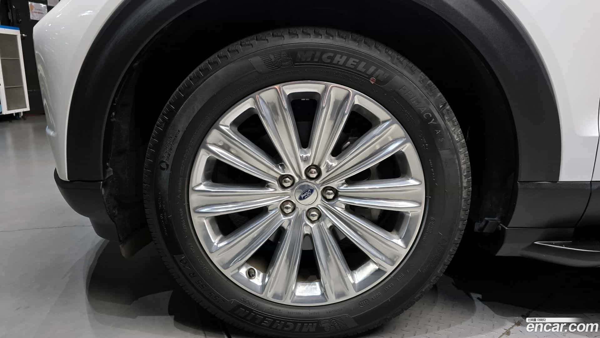 Explorer Ford 2020.10-OUTER-005