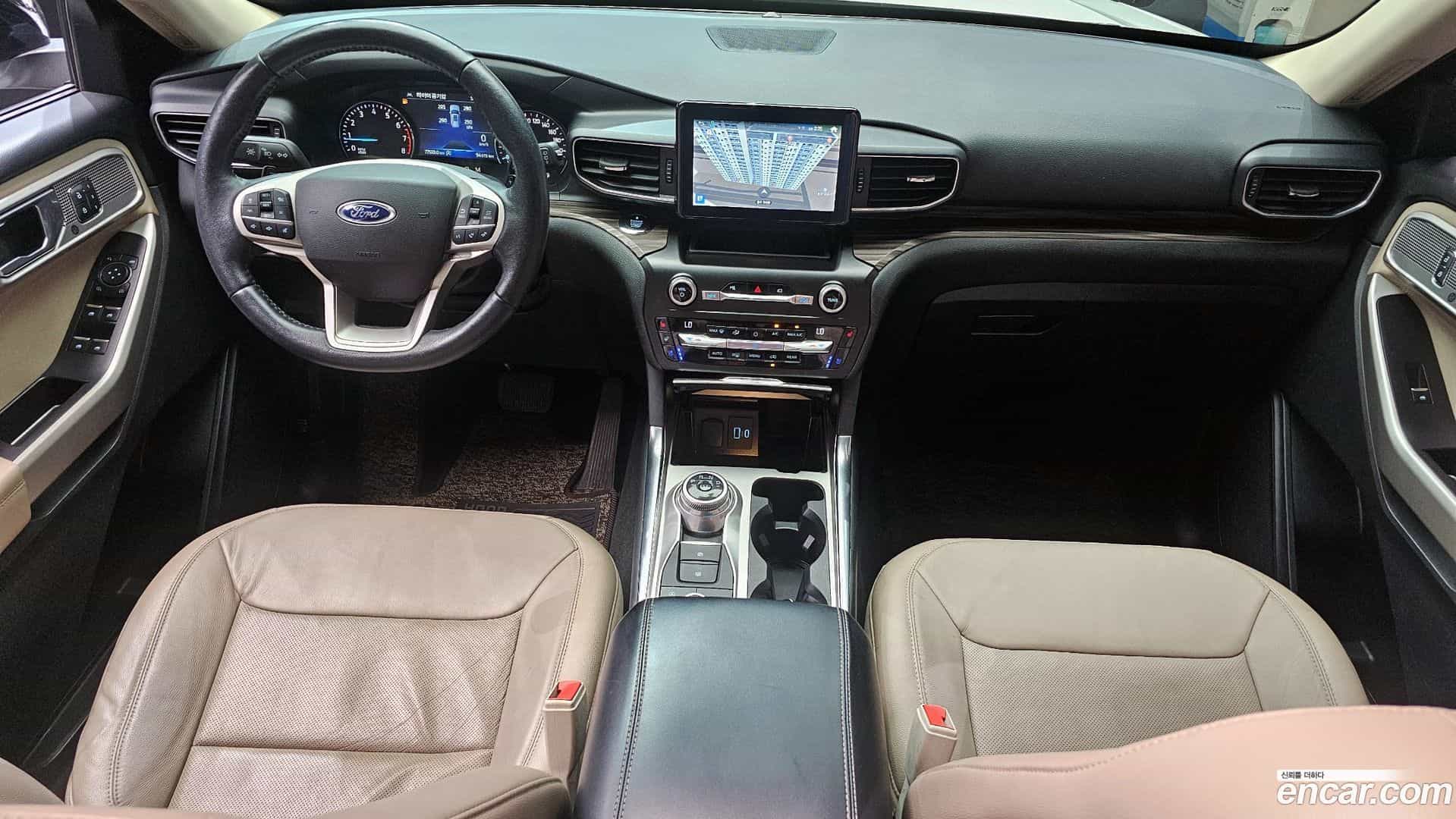 Explorer Ford 2020.10-INNER-007