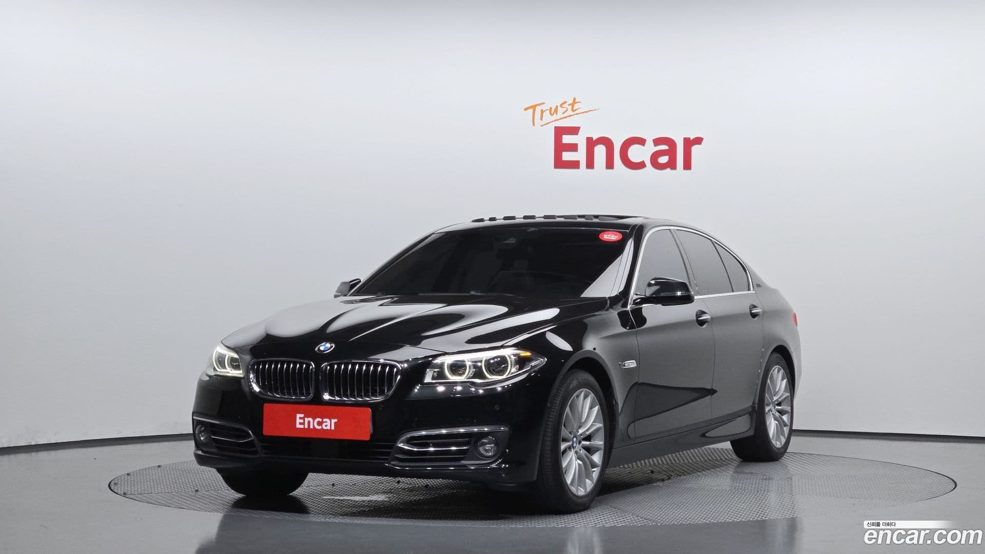 Main__Slider__Photo:5-Series BMW 2016.8-0