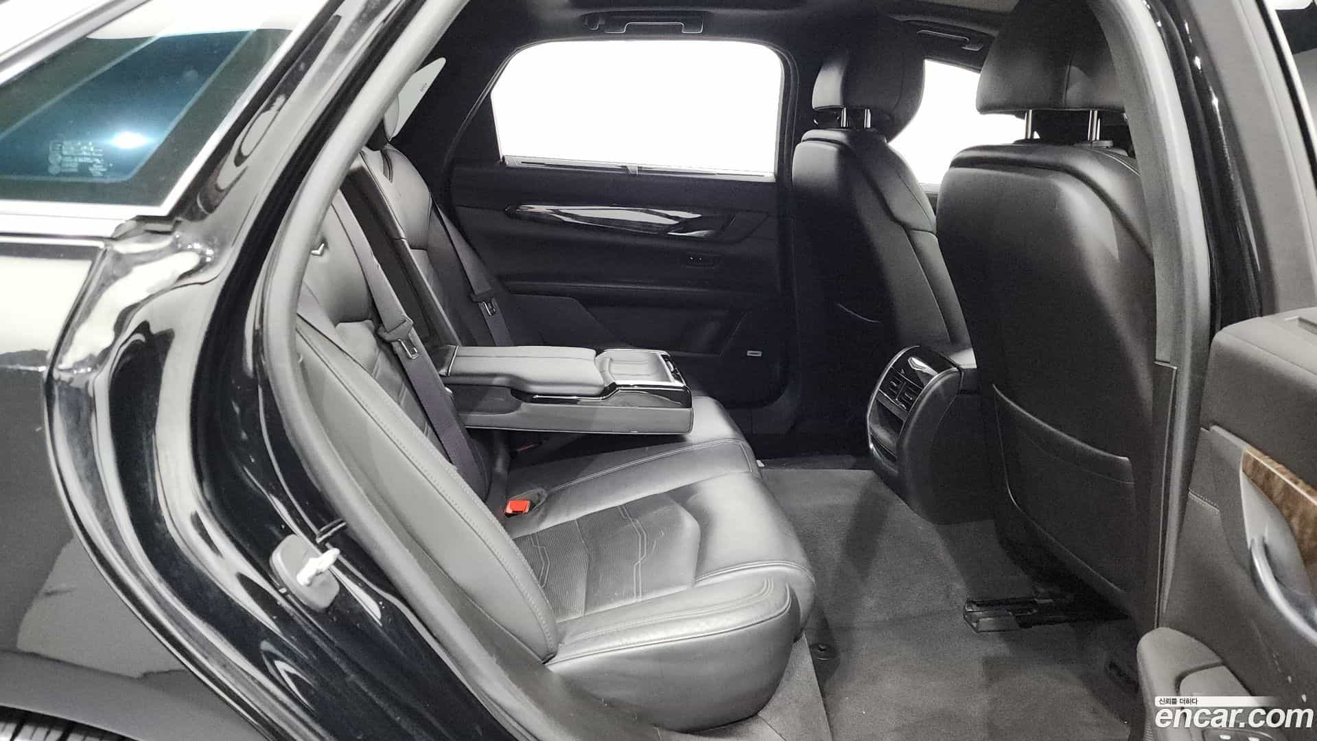 CT6 Cadillac 2016.8-OPTION-016