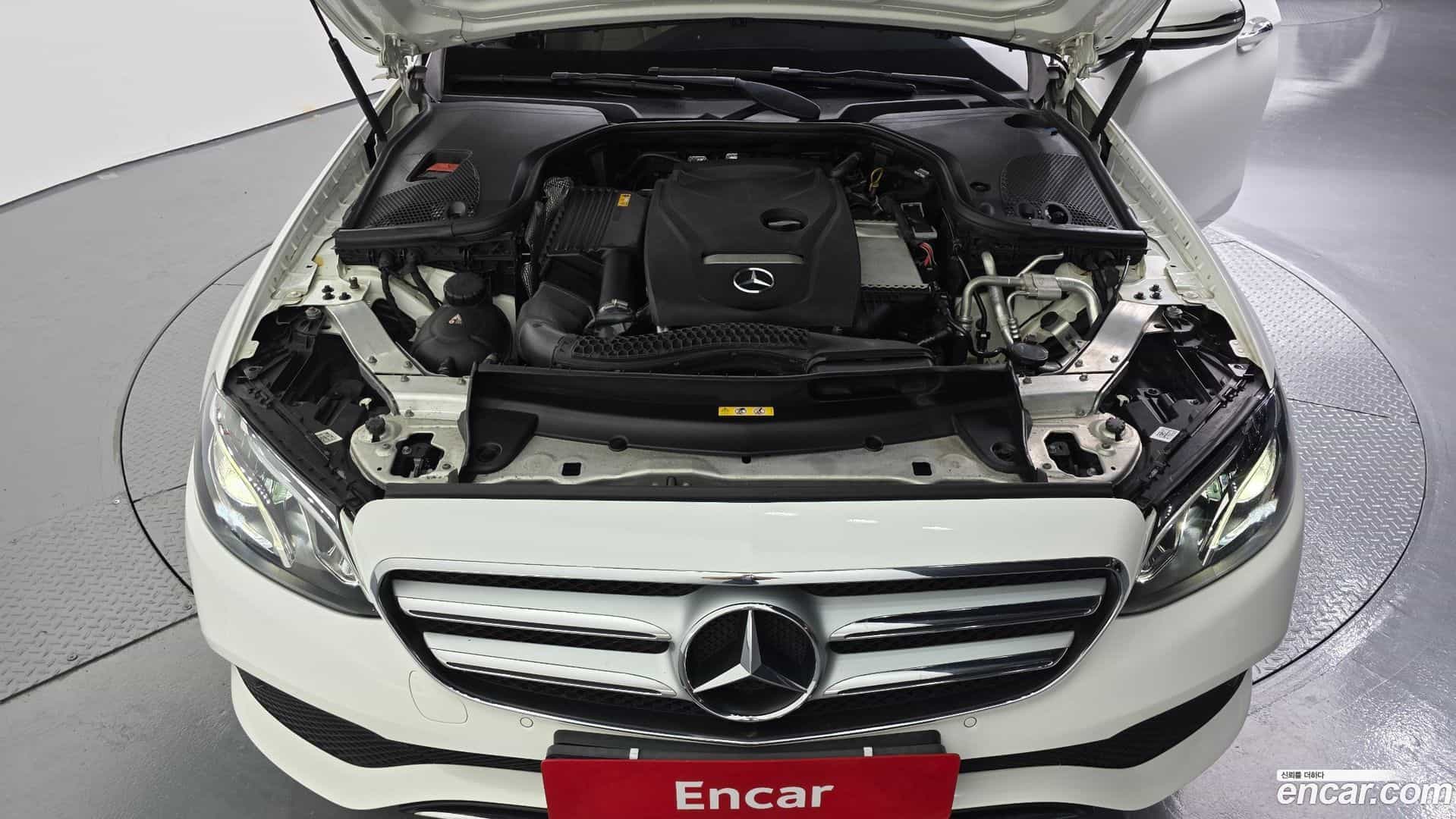E-Class Mercedes-Benz 2018.2-INNER-6