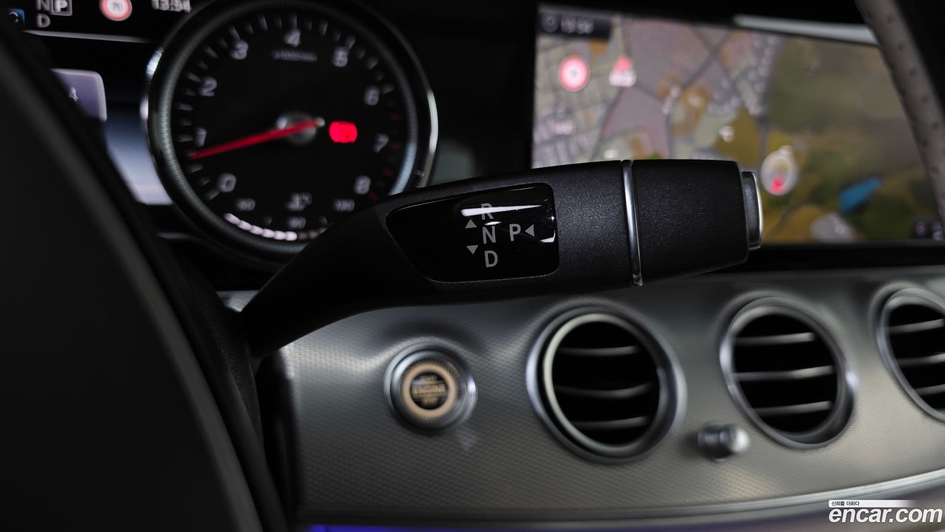 Main__Slider__Photo:E-Class Mercedes-Benz 2018.2-8