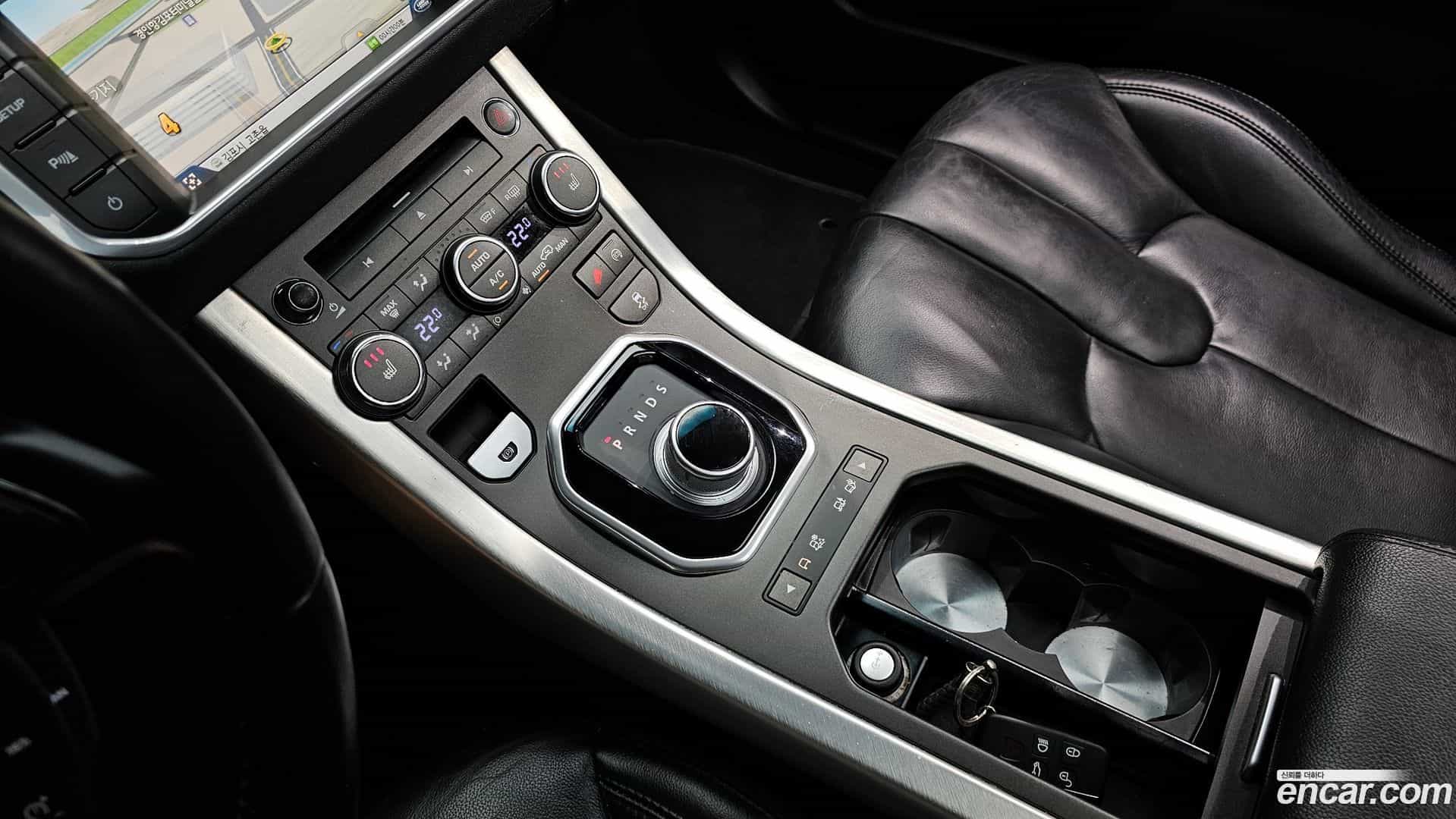 Range Rover Evoque Land Rover 2015.0-INNER-009