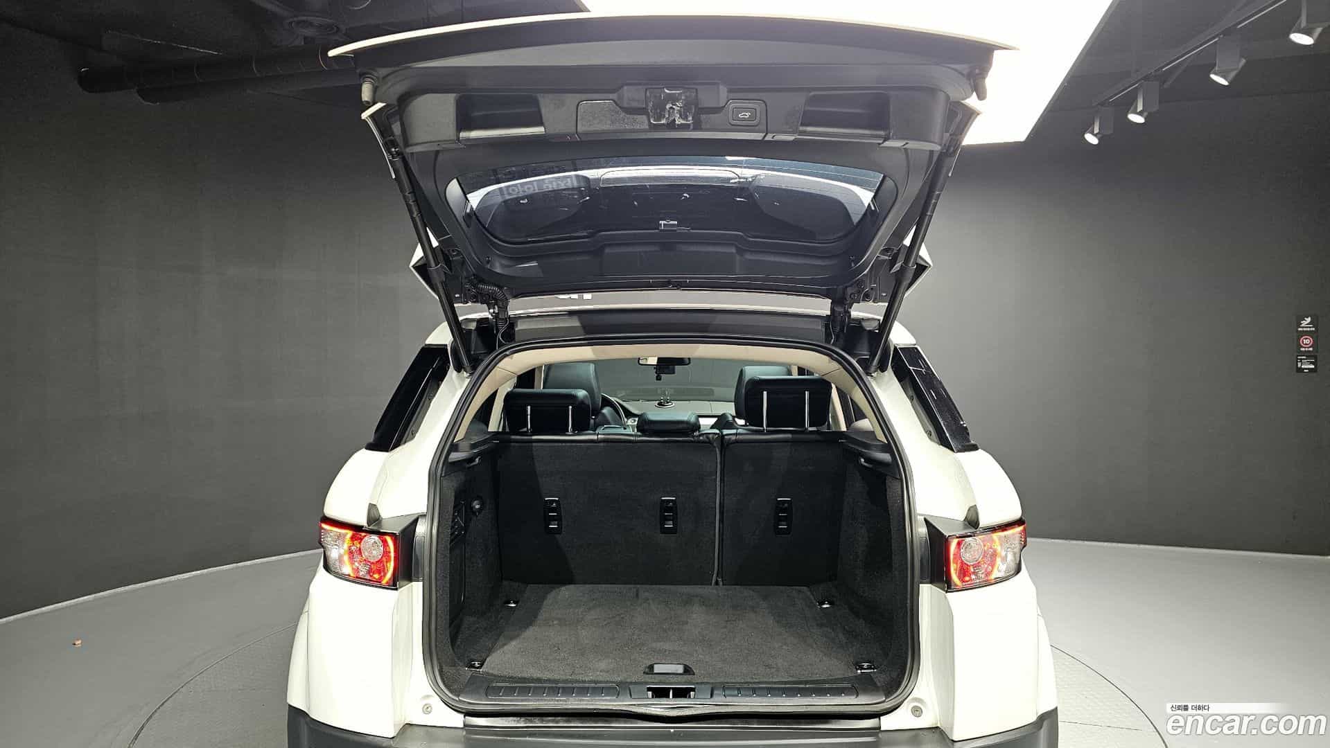 Range Rover Evoque Land Rover 2015.0-OPTION-024