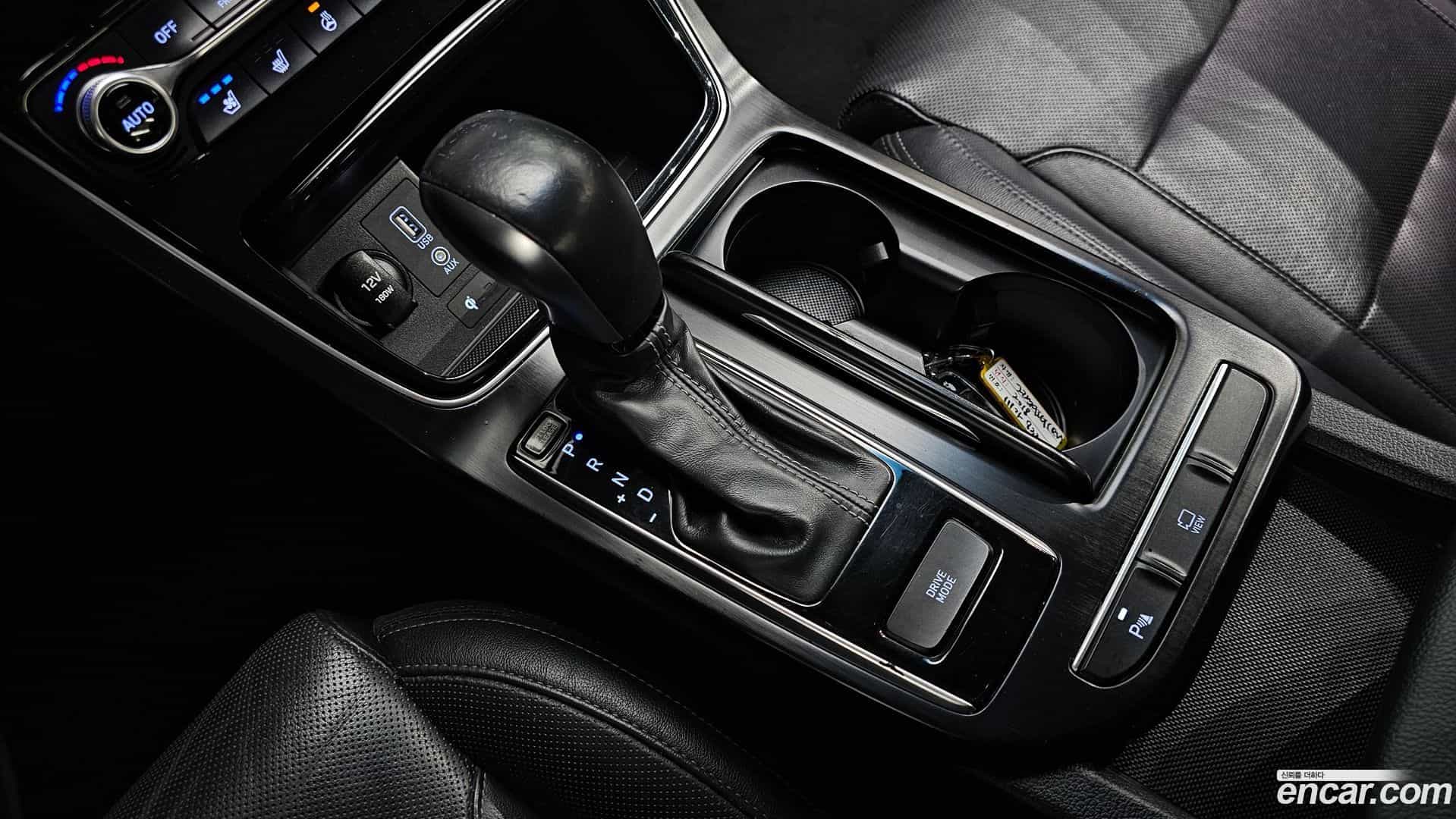 Grandeur Hyundai 2018.3-INNER-009