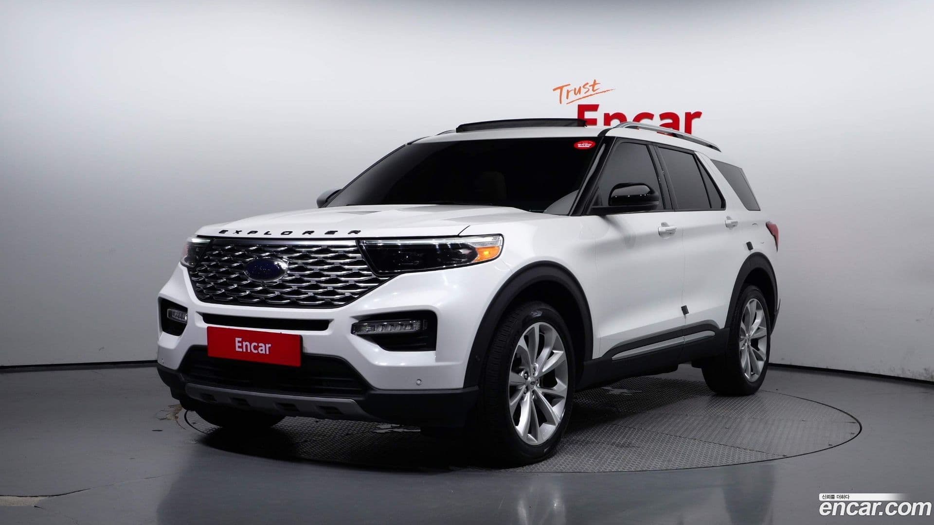 Main__Slider__Photo:Explorer Ford 2021.0-0