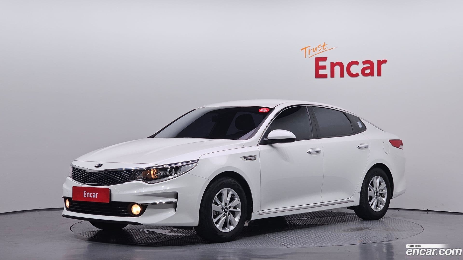 Main__Slider__Photo:K5 Kia 2017.3-0