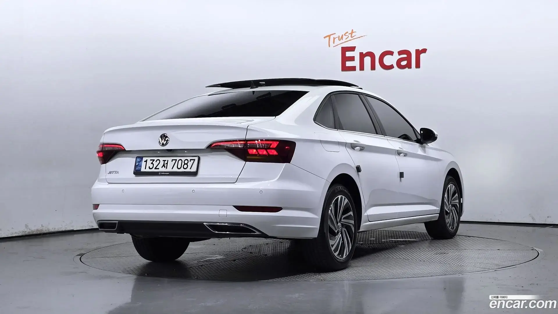 Main__Slider__Photo:Jetta Volkswagen 2020.11-1