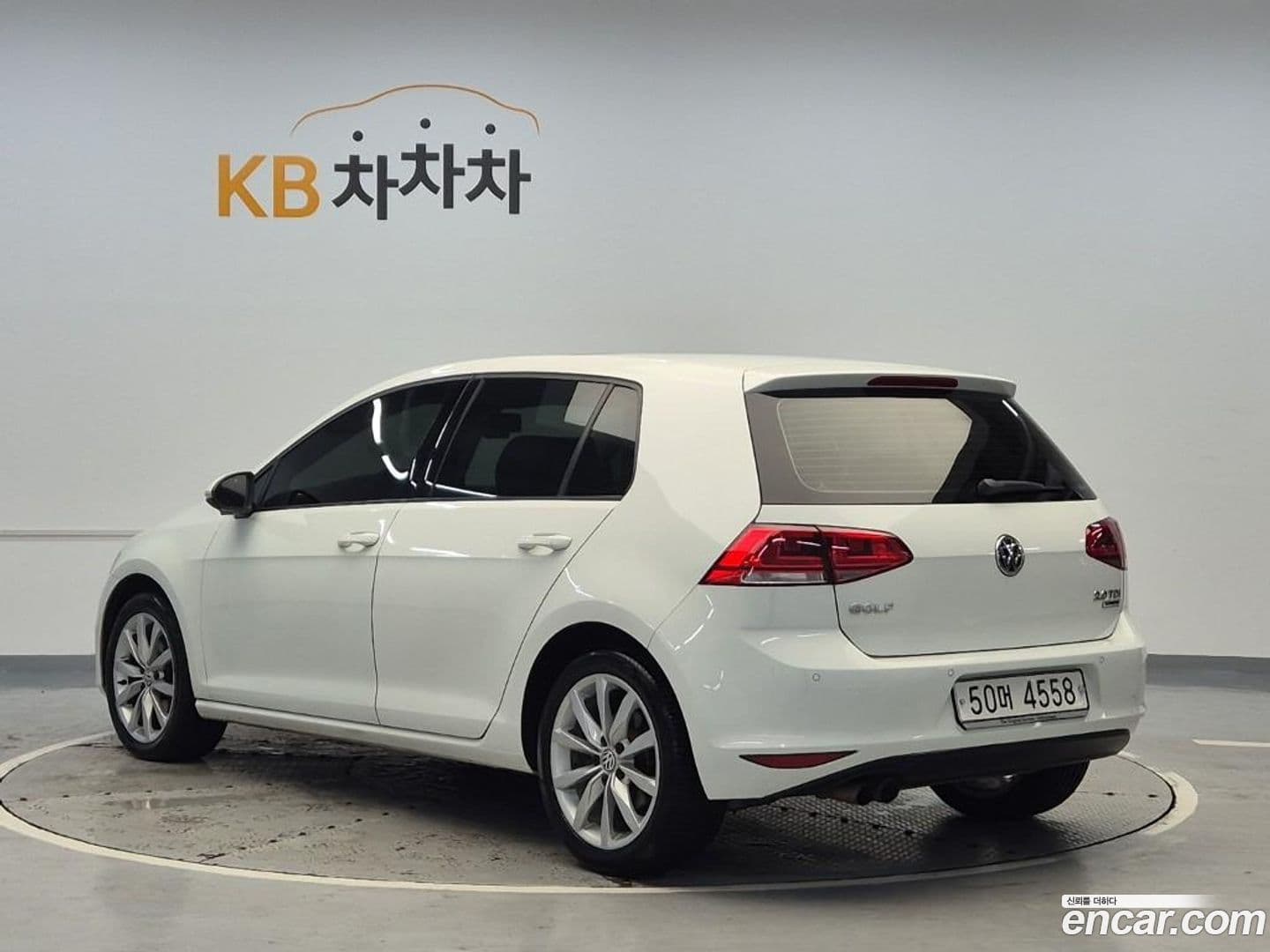 Main__Slider__Photo:Golf Volkswagen 2015.6-0