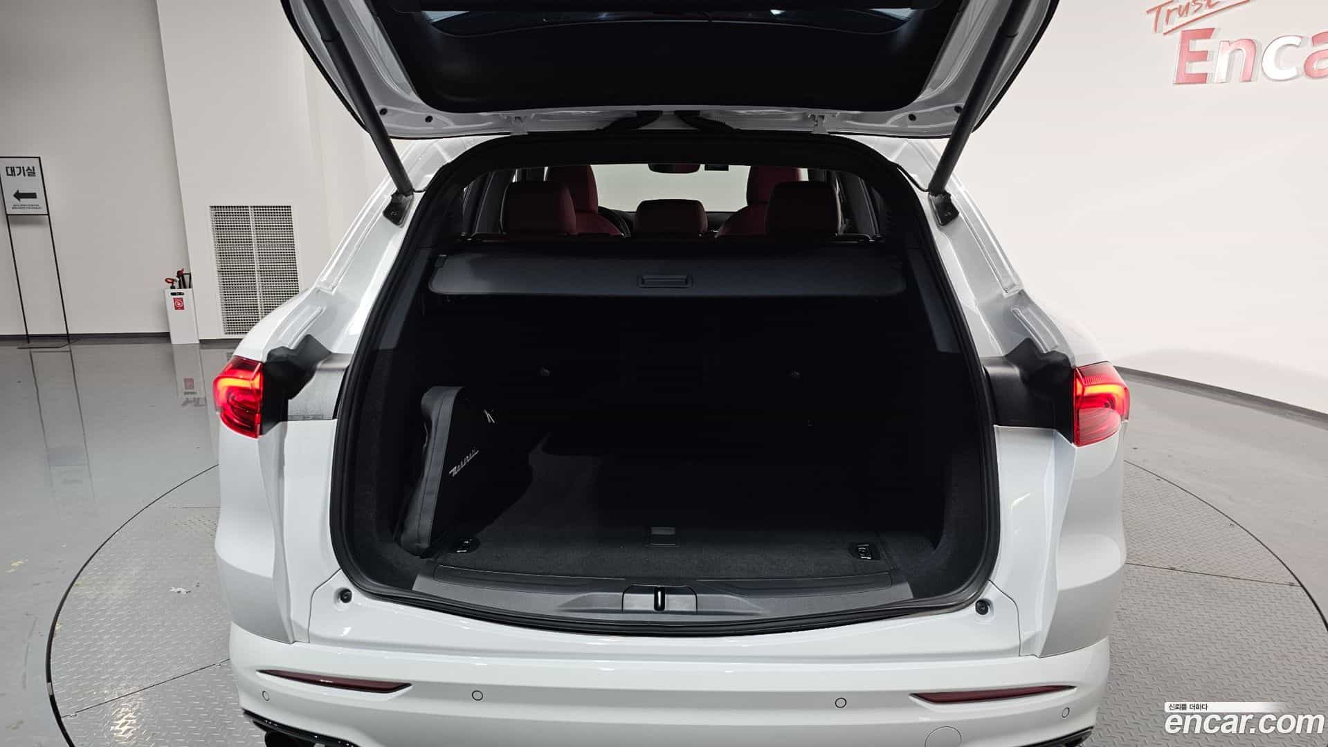 Grecale Maserati 2023.11-OPTION-024