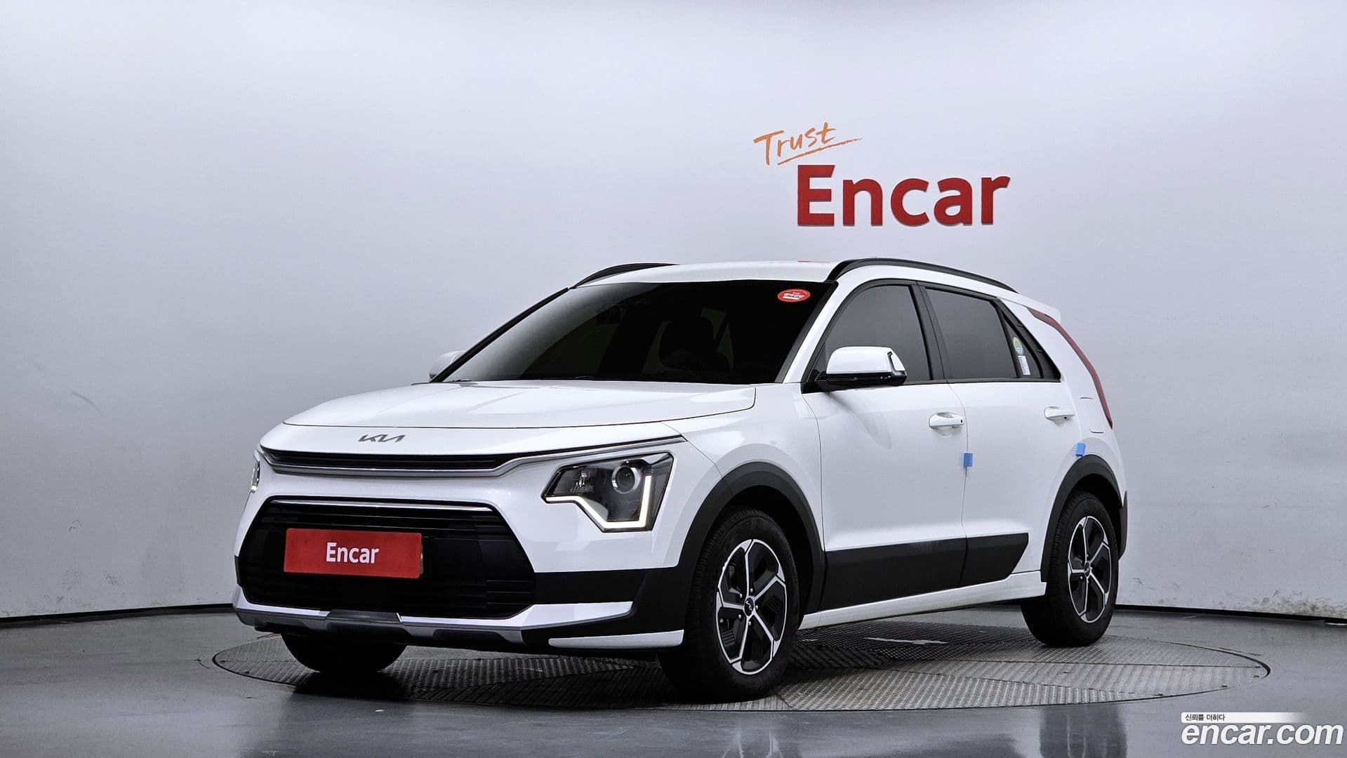Main__Slider__Photo:Niro Kia 2022.4-0